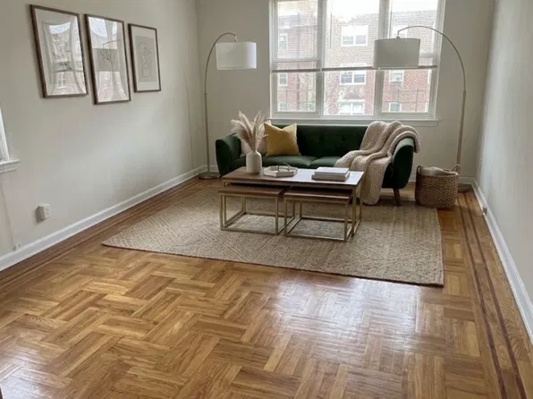 (undisclosed Address), Bronx, NY 10461