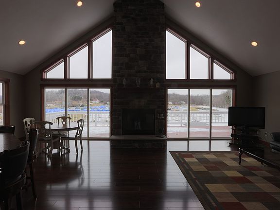 3rd image of 55 Northridge Ct