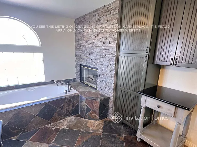 280 Plaza Carmelina Ct — Photo 9
