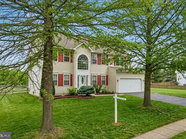 710 Bridlewreath Way, Mount Airy, MD 21771