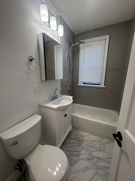 1st image of 435 Walnut Ave APT 4