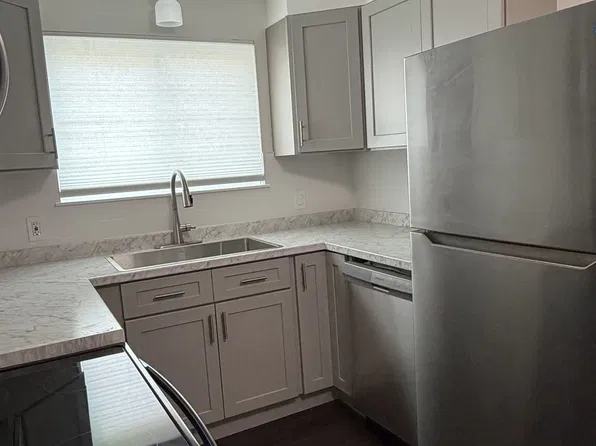 93 Elmhurst Pl APT 1, Buffalo, NY 14216