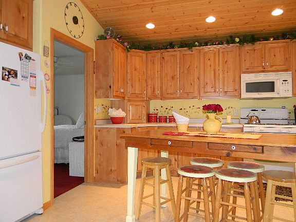 2nd image of 47859 Sunset Beach Ln