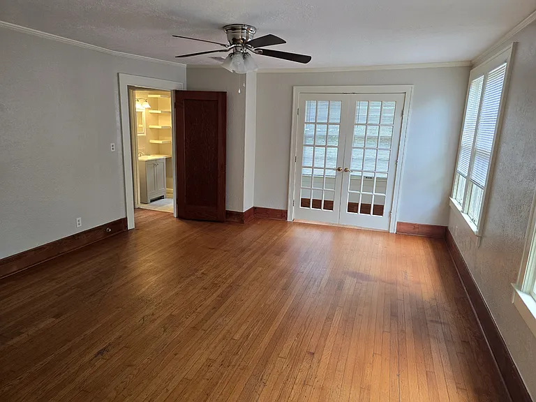 2525 Liberty St #1 — Photo 10