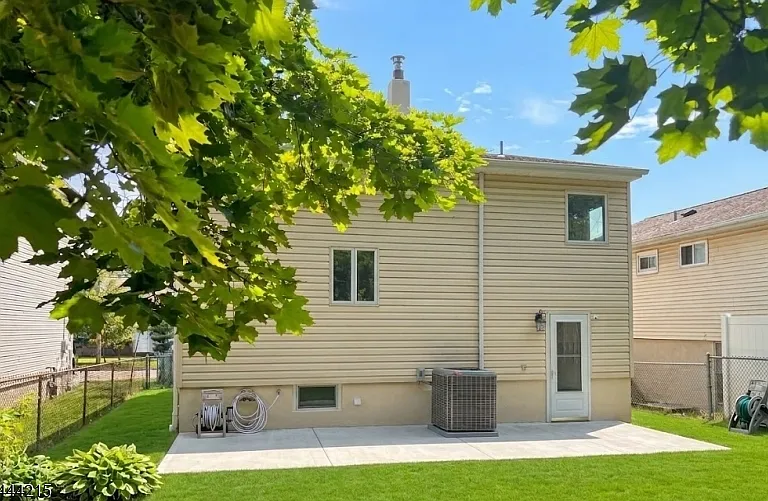 32 Pawnee Ave — Photo 17