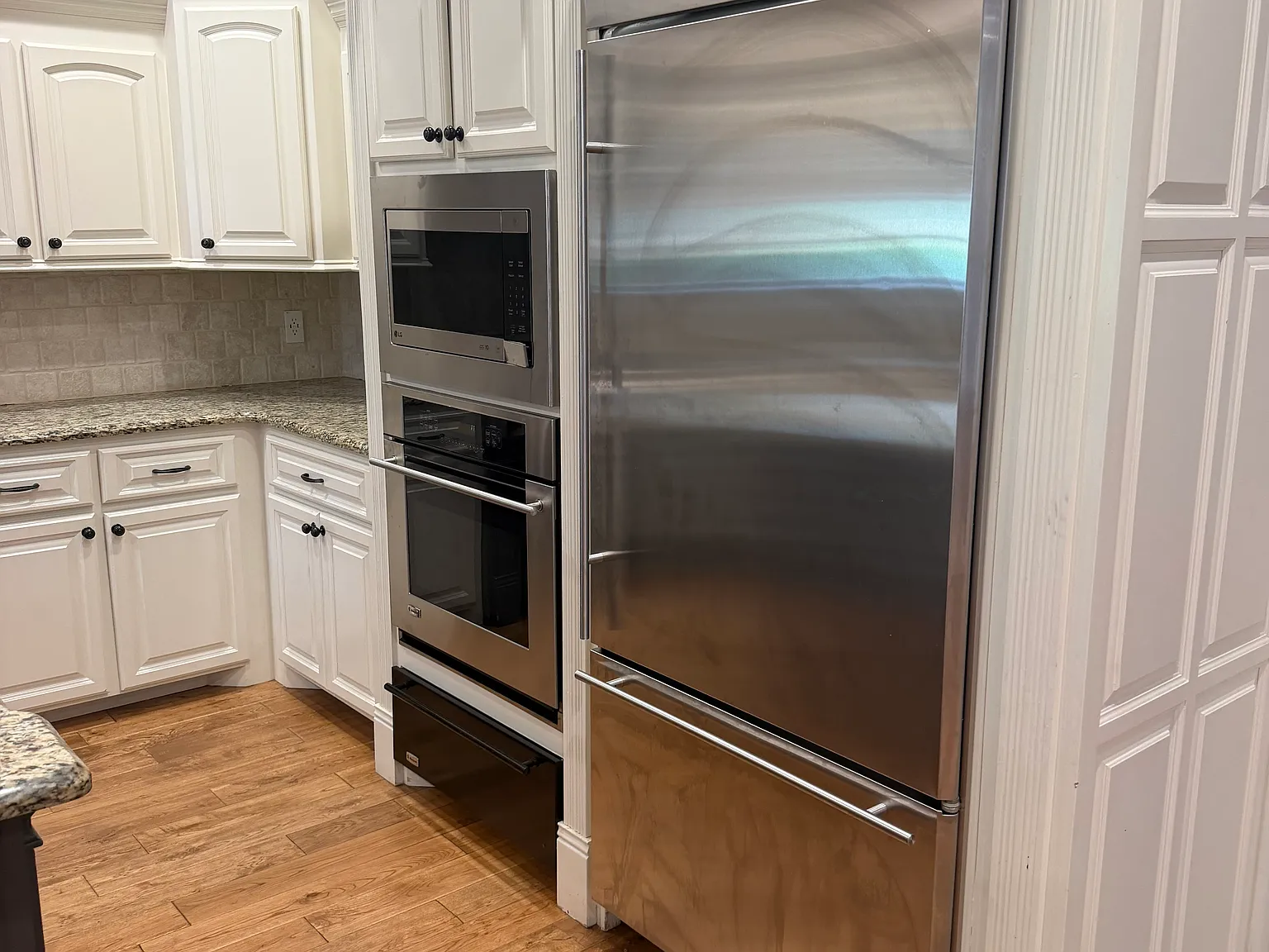 4 bed, 5800 sqft, $4,500 — Photo 4