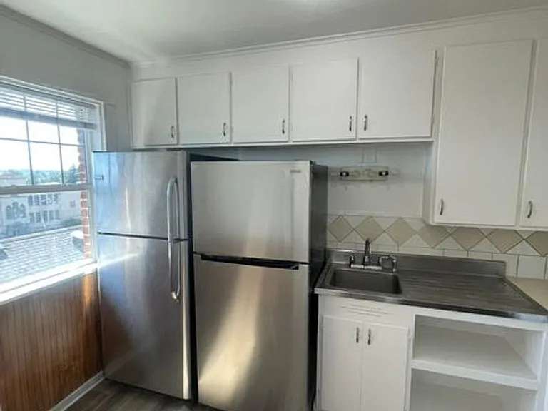 435 -Keystone Apartments — Photo 37