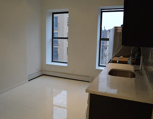 Rented by CoSo Apartments | media 32