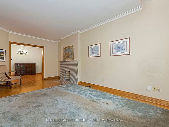 5th image of 209 Caledonia Rd