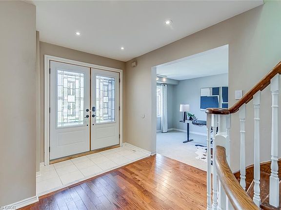 3rd image of 2624 Fonthill Dr