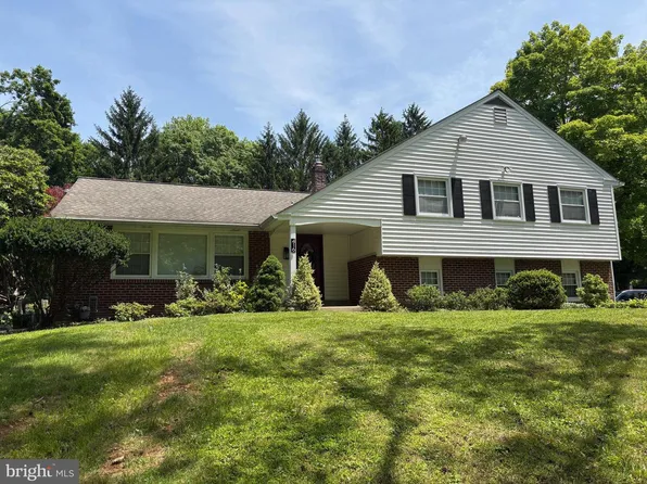 416 Yorkshire Rd, Bryn Mawr, PA 19010