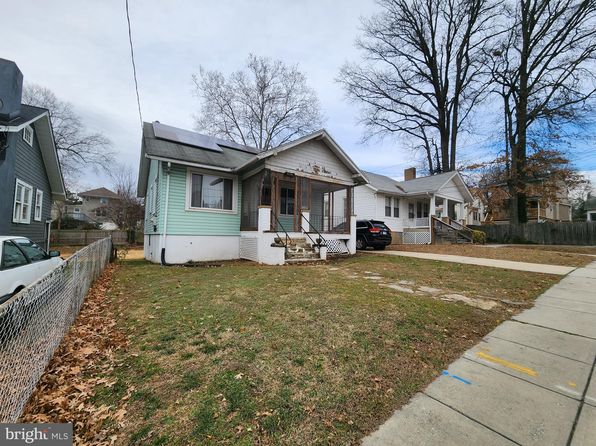 2838 27th St NE, Washington, DC 20018