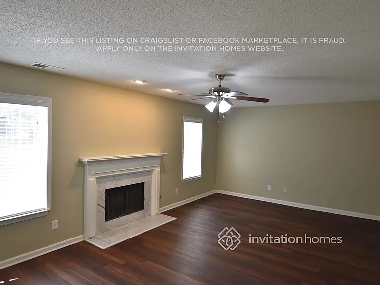 4185 Soaring Dr — Photo 2