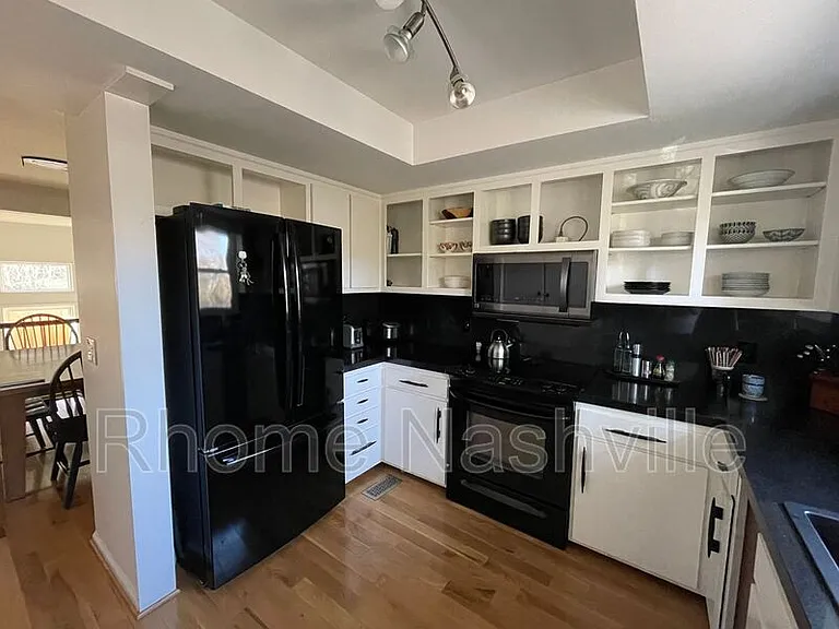 401 Bowling Ave #91 — Photo 9