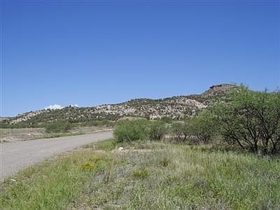 3rd image of 2865 E Manzanita Lane