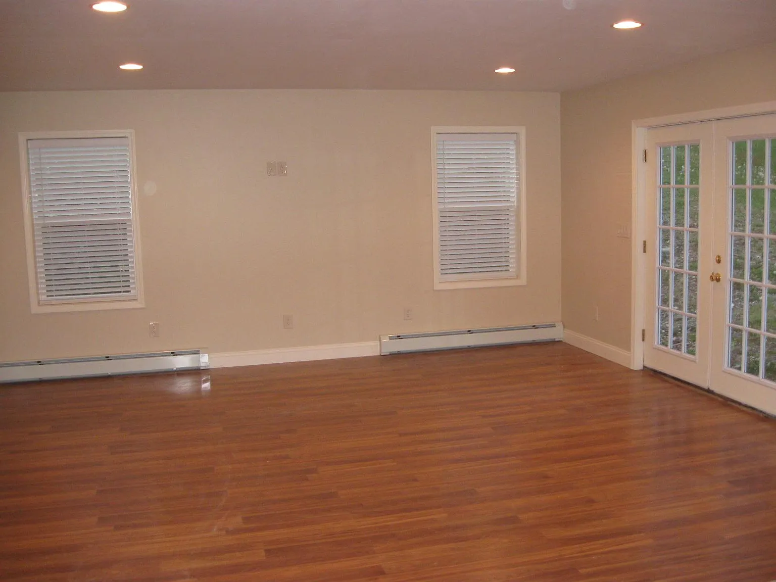 3 bed, 2.5 bath, 1500 sqft, $1,700 — Photo 3