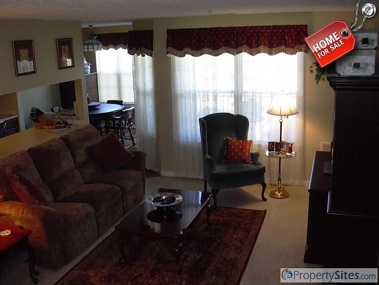 1st image of 1714 Landmark Dr #2E