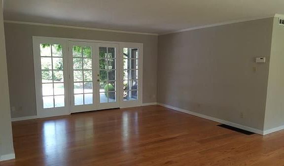 3rd image of 720 Magnolia St