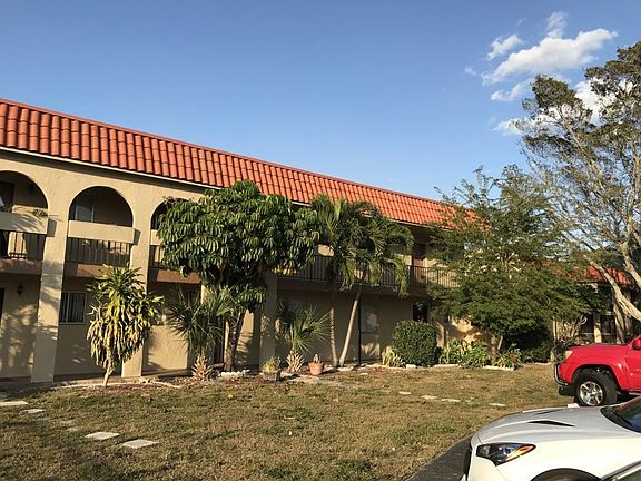 2nd image of 6028 Forest Hill Blvd APT 202