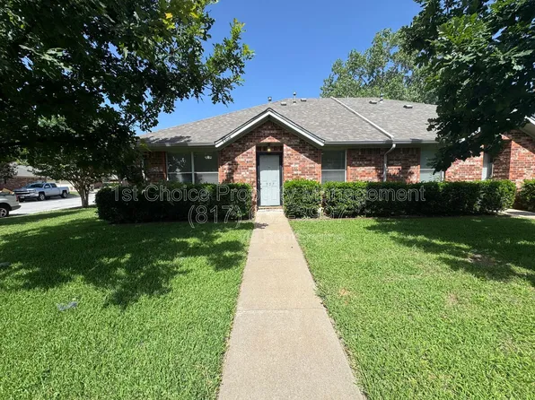 957 Austin Ct, Weatherford, TX 76086