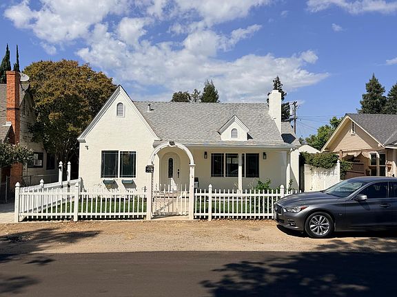 5th image of 113 Walden St