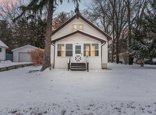 2106 Coolridge Rd, Holt, MI 48842