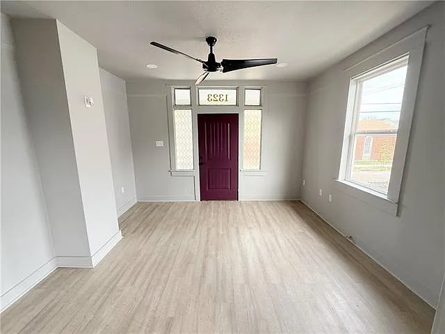 1323 Monroe St — Photo 5