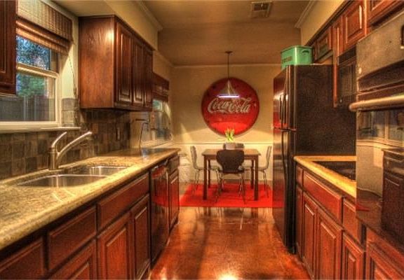 4th image of 521 Lawnmeadow Dr
