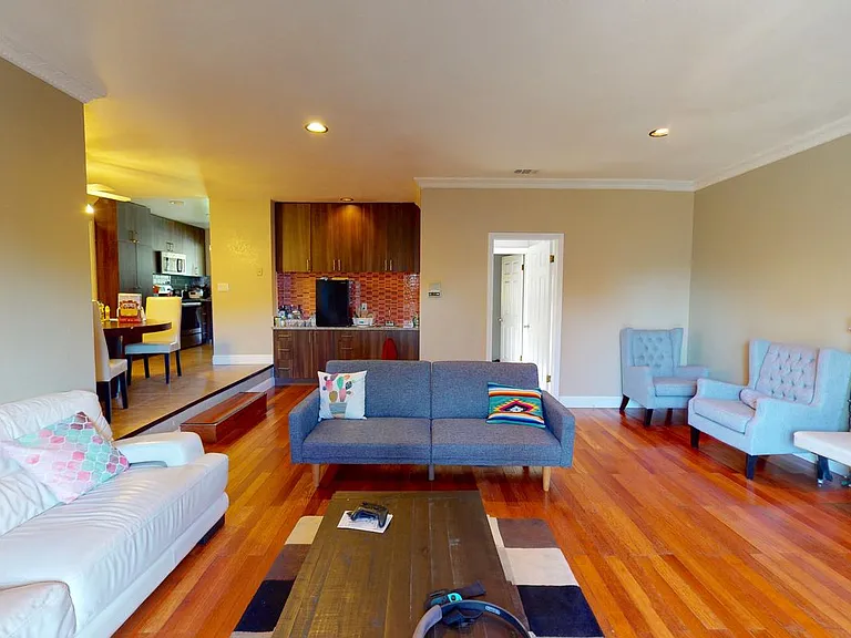 1113 Remington Ct — Photo 14