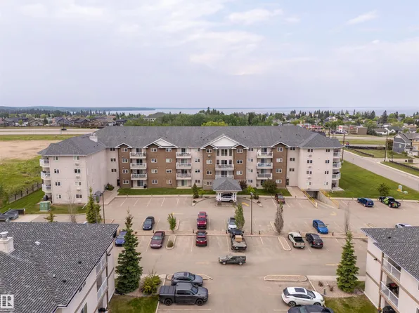 901 16th St #3105, Cold Lake, AB T9M 0C3