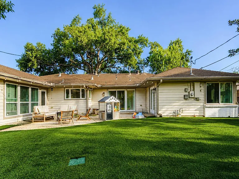 3711 Linkview Dr — Photo 27