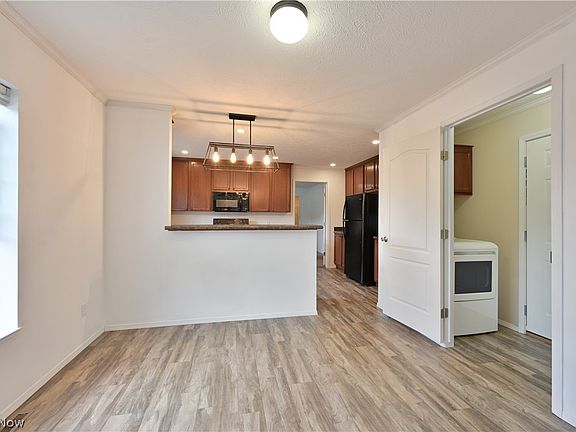 5th image of 29 Carl Ln