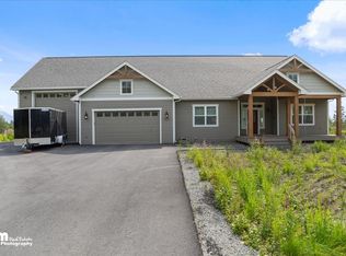 8618 E Amazing View Cir, Palmer, AK 99645
