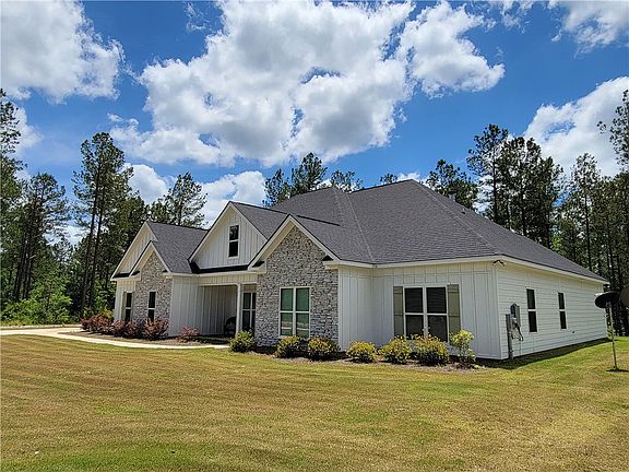 2nd image of 1340 Lee Road 260