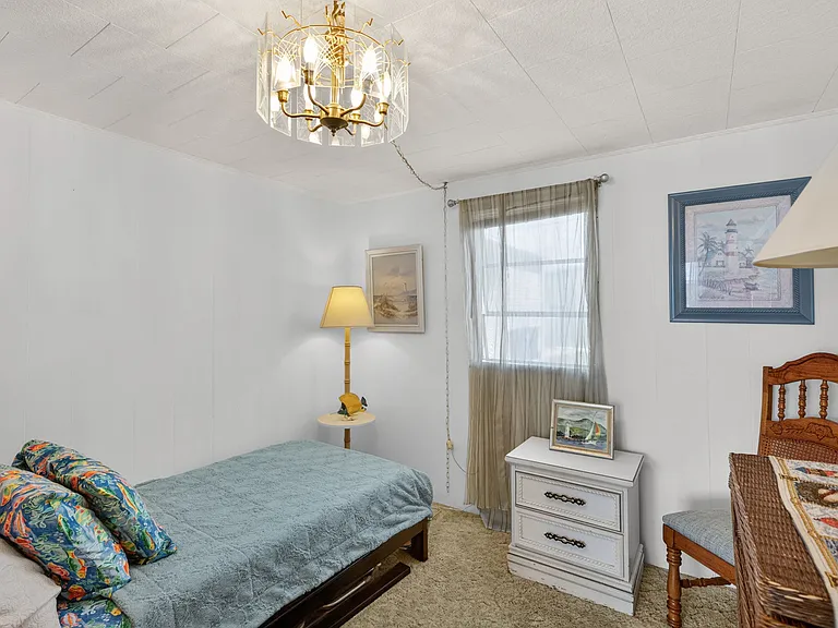 718 S Green Cir — Photo 15