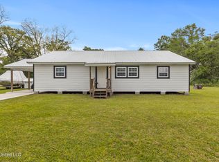 21500 Blackamoor Rd, Moss Point, MS 39562