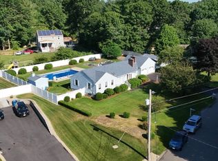 59 Breckenridge Rd, Tewksbury, MA 01876