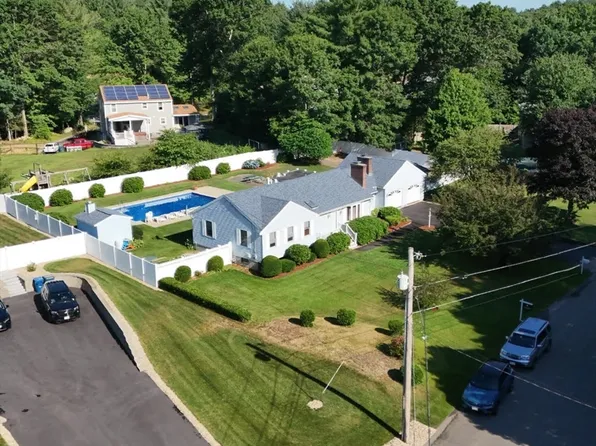 59 Breckenridge Rd, Tewksbury, MA 01876
