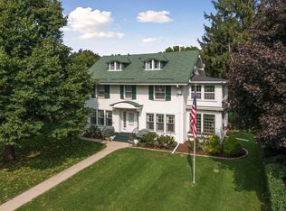 1425 Summit Ave, Saint Paul, MN 55105