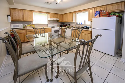 161 163 Sussex Avefloor Photo 1