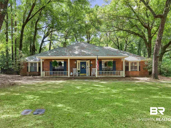 710 Holly Dr, Fairhope, AL 36532