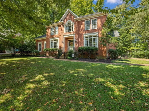 1004 Overhills Ct, Old Hickory, TN 37138