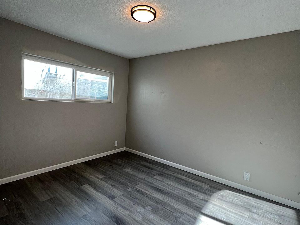 2nd image of 610 N Gunther St