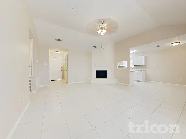 3446 Edgecreek Dr — Photo 10
