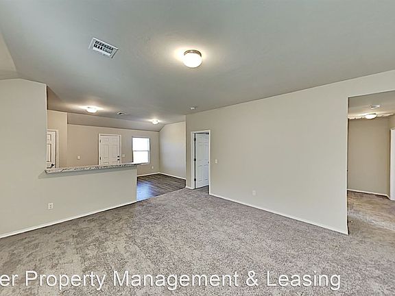 5th image of 10501 NW 19th St
