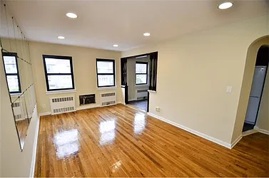 Rented by R New York