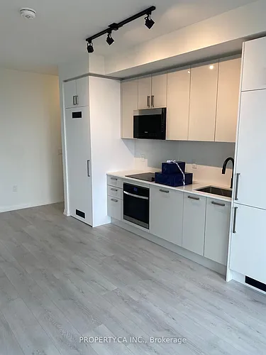 280 Dundas St W Photo 1