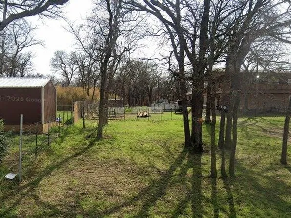 7223 Rucker St, Azle, TX 76020