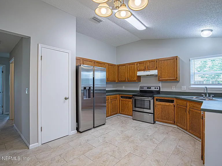 8516 Bending Branch Ct — Photo 14