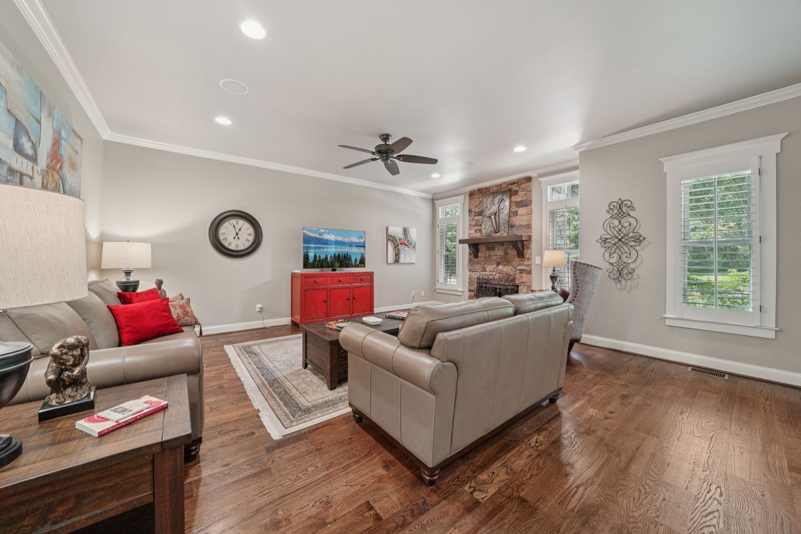 next background image